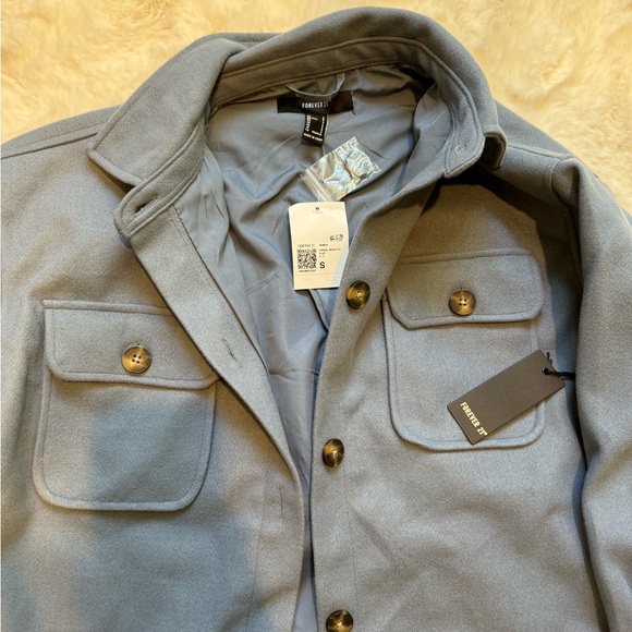 Shacket - Picture 3 of 3